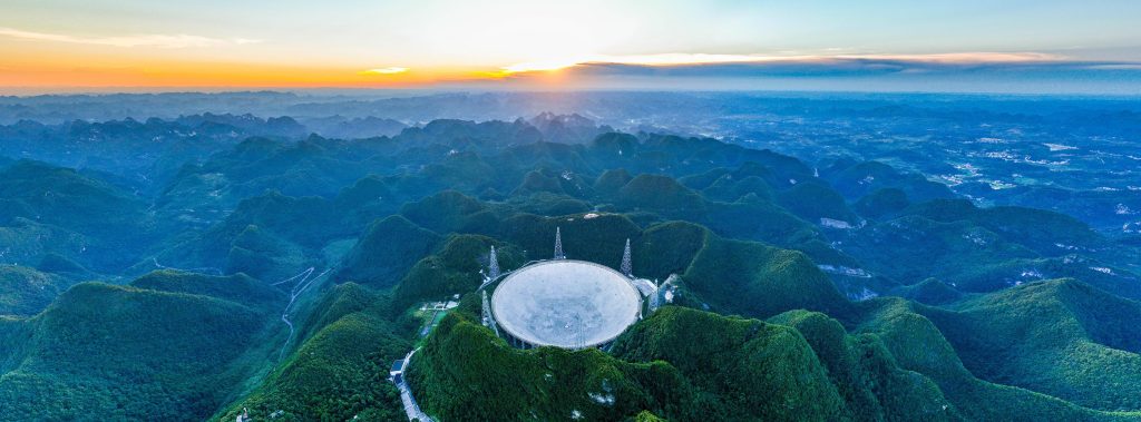 被低估的避暑天花板!去贵州当 “凉民”,瀑布群里过 23℃夏插图4 被低估的避暑天花板!去贵州当 “凉民”,瀑布群里过 23℃夏插图4